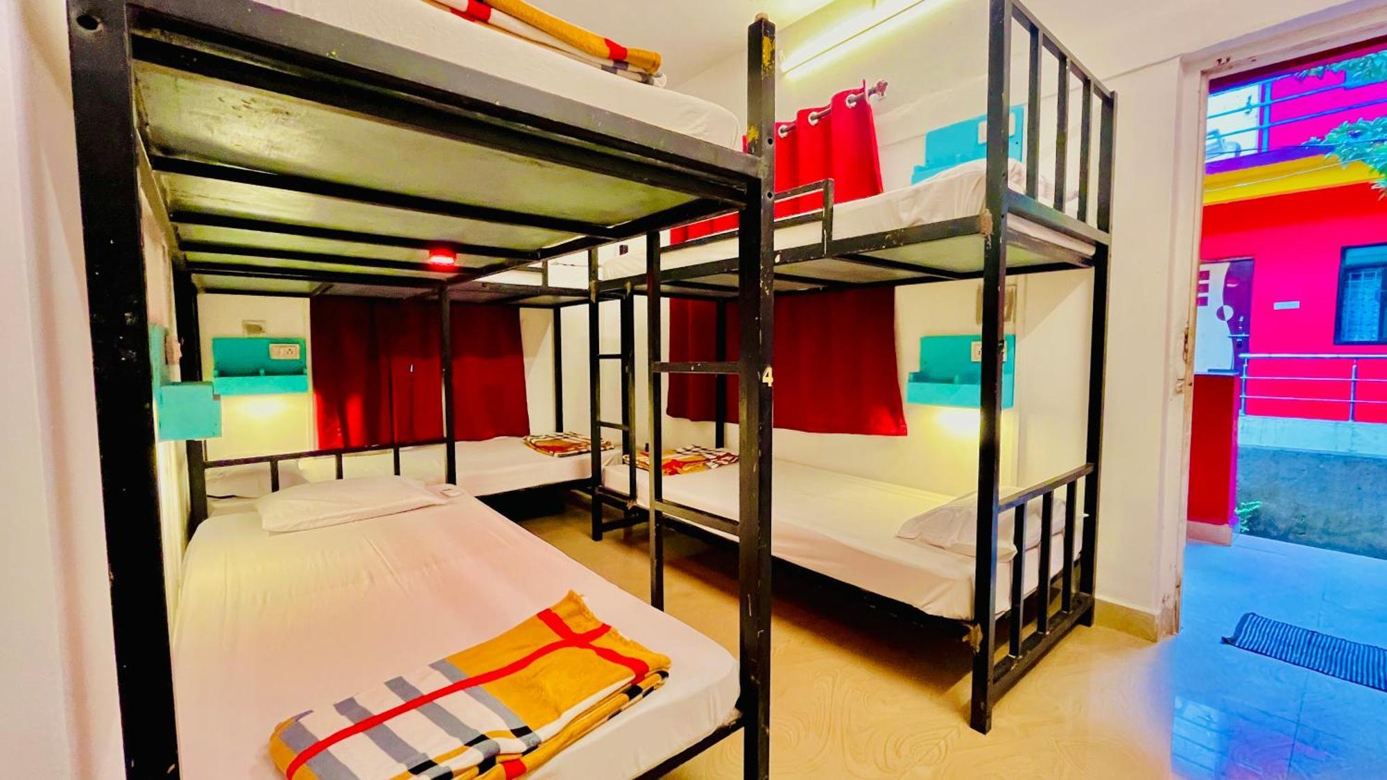 Mitra Hostel Арамболь Номер фото
