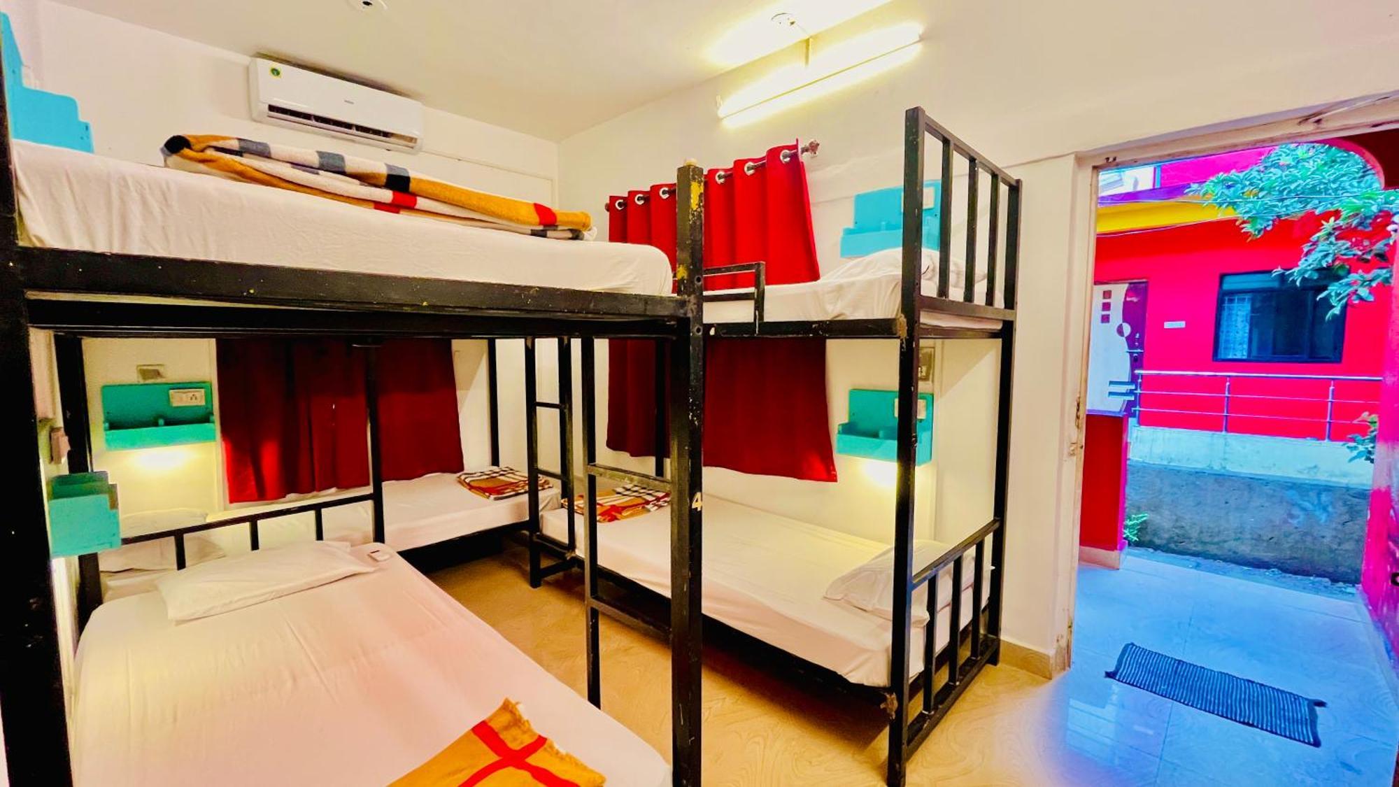 Mitra Hostel Арамболь Номер фото