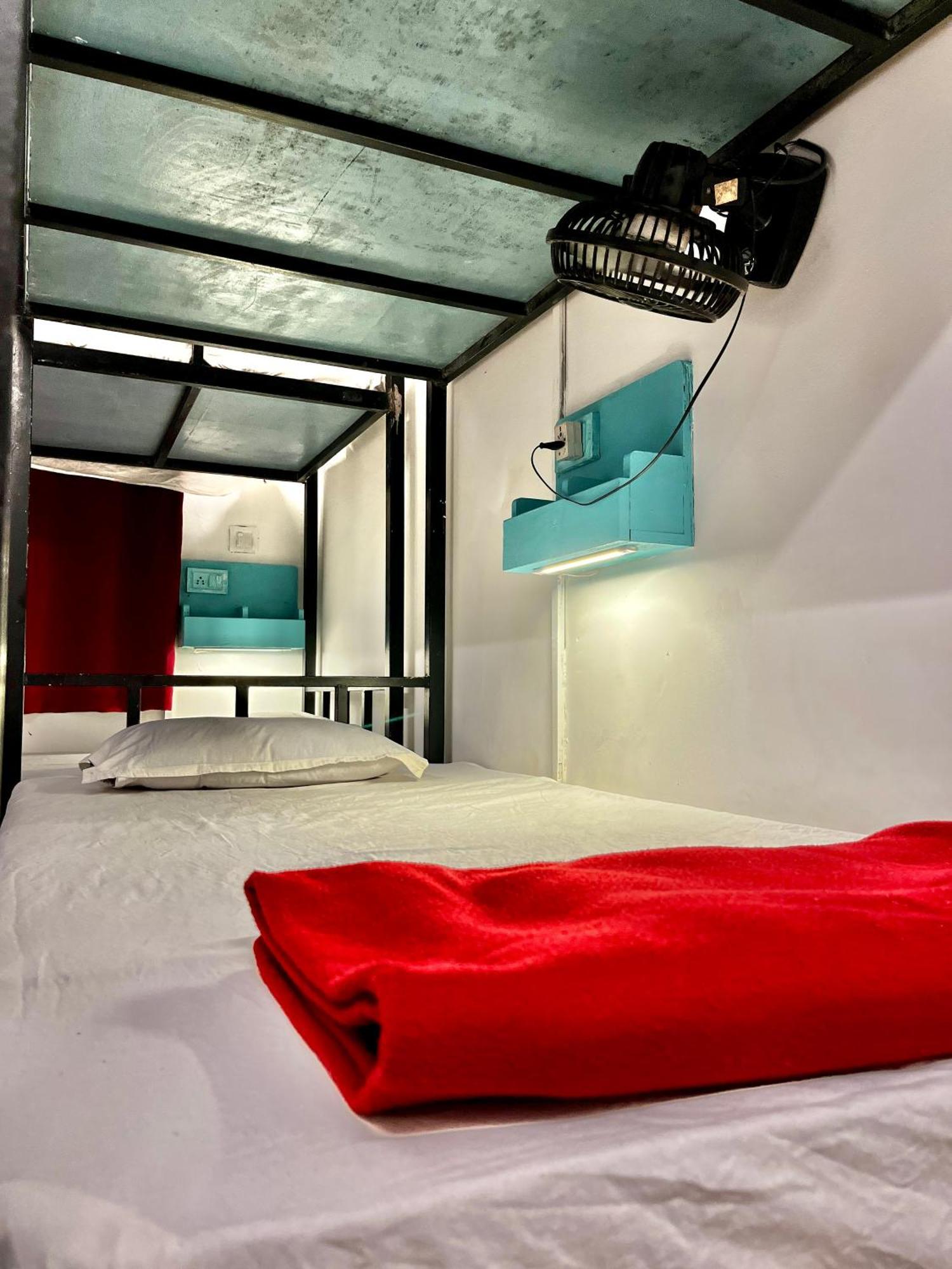 Mitra Hostel Арамболь Номер фото